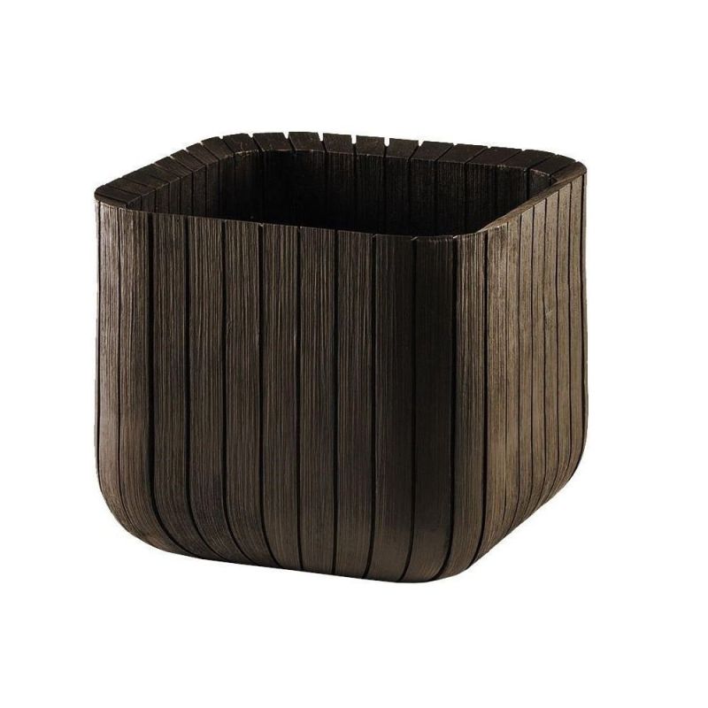 Ghiveci patrat maro imitatie lemn fara farfurie Keter Cube M - 1 Ghiveci patrat maro imitatie lemn fara farfurie Keter Cube M - 1